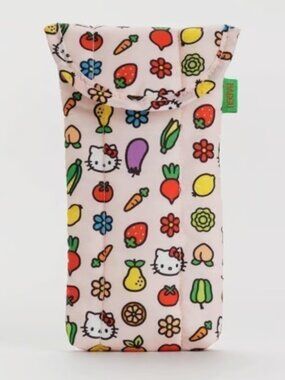 NWT Baggu Hello Kitty Puffy Glass Sleeve